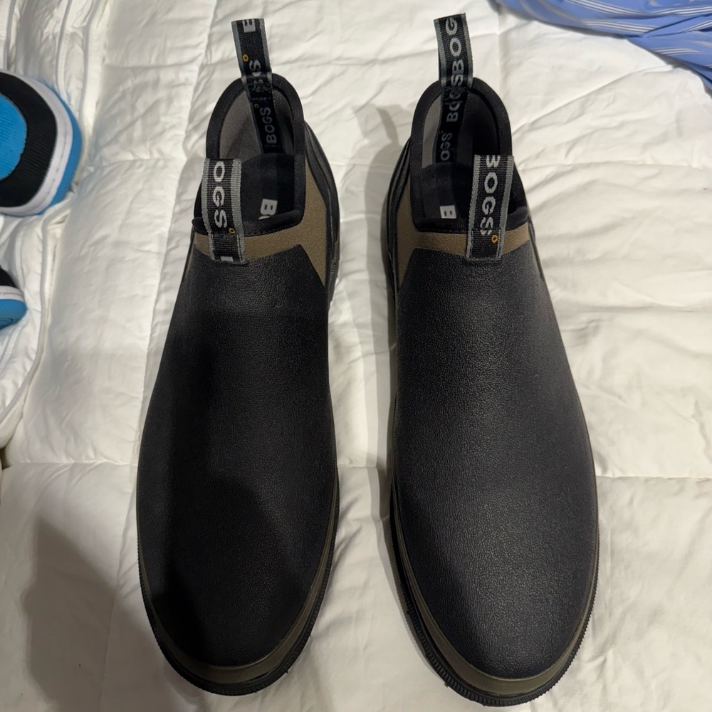 BOGS Tillamook Bay Black Boots - Picture 2 of 6